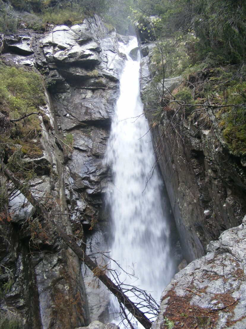 Gigant waterfall