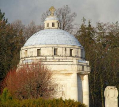 Mauzóleum pod Krásnou hôrkou