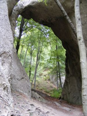Skalná brána v Slopoch