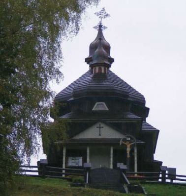 Drevený kostol v obci Nižný Komárnik