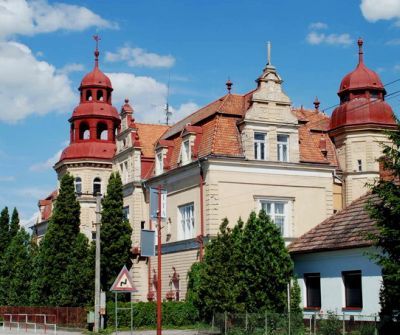 Neo-baroque manor-house in Sladkovicovo
